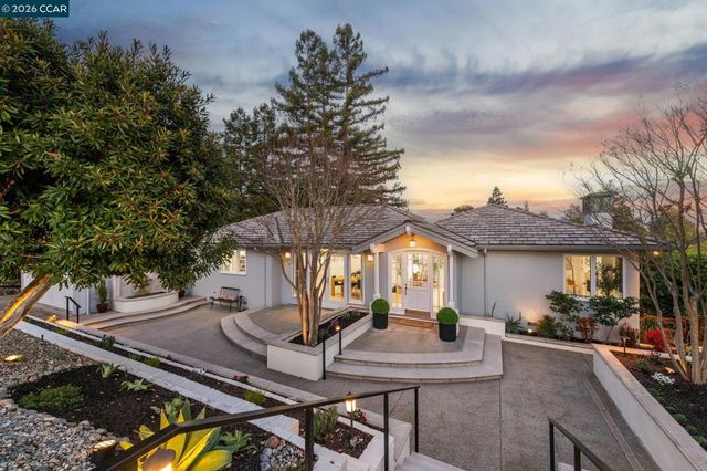 15 15 Los Dedos, Orinda, CA 94563