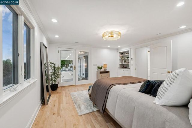 15 15 Los Dedos, Orinda, CA 94563