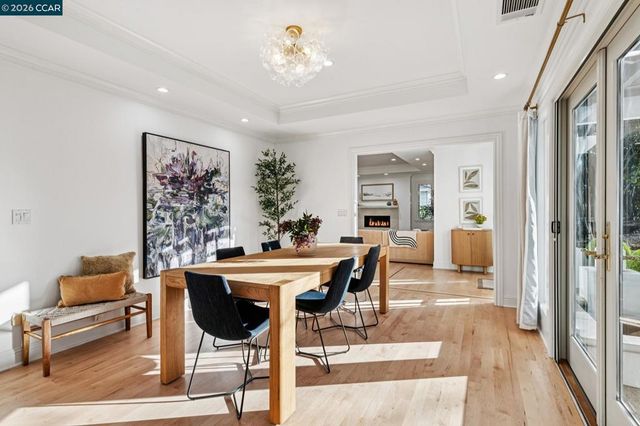 15 15 Los Dedos, Orinda, CA 94563