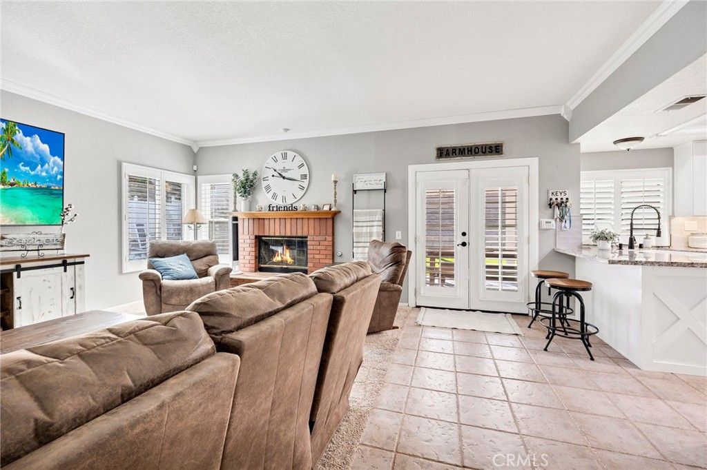Image 15 of property listing at 42091 Bancroft, Hemet, CA 92544