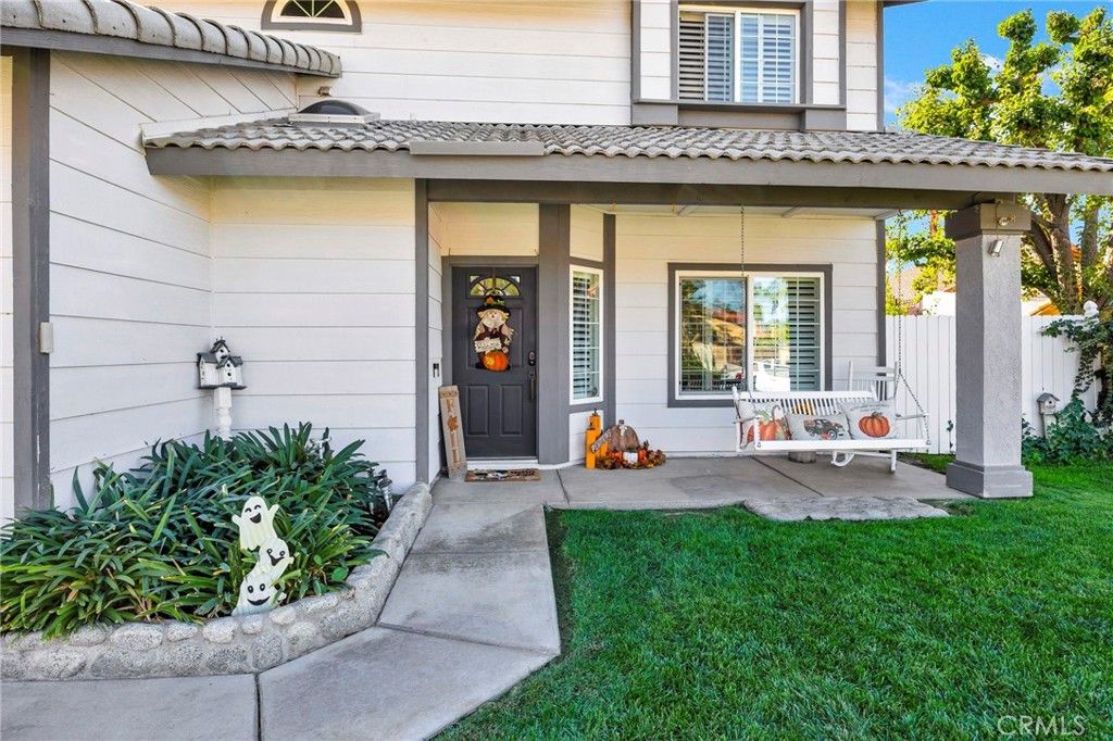 Image 4 of property listing at 42091 Bancroft, Hemet, CA 92544