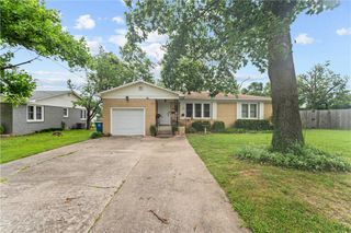704 NW A Street, Bentonville, AR 72712