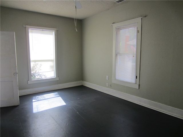 1102 Peak Street, Denton, TX 76201