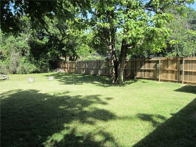 1102 Peak Street, Denton, TX 76201