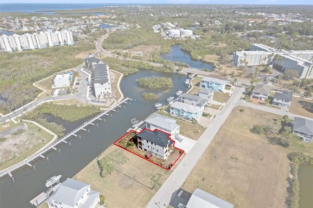 5815 ELISABETHAN LANE, New Port Richey, FL 34652