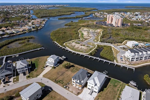 5815 ELISABETHAN LANE, New Port Richey, FL 34652