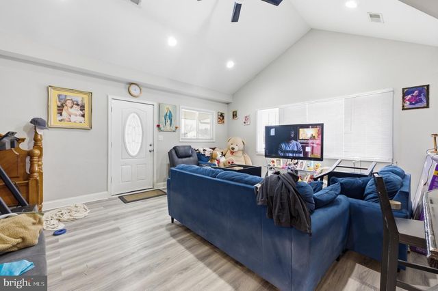 2008 LONGVIEW CT, Rosedale, MD 21237