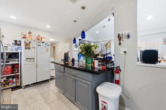 2008 LONGVIEW CT, Rosedale, MD 21237