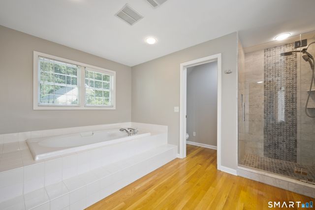 12 Crowne Pond Lane 12, Wilton, CT 06897