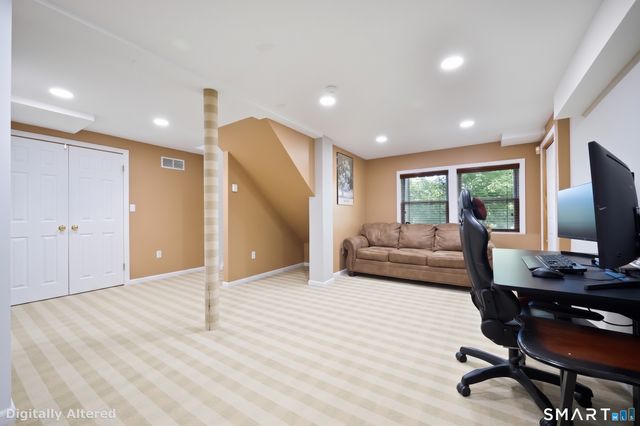 12 Crowne Pond Lane 12, Wilton, CT 06897