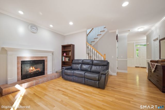 12 Crowne Pond Lane 12, Wilton, CT 06897