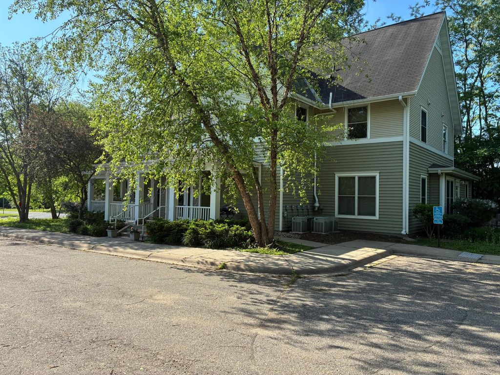 375 Orleans Street E, Stillwater, MN 55082 — photo 2