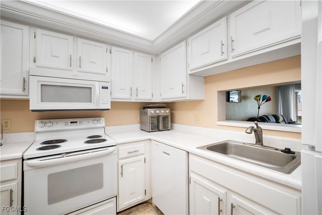 1624 Pine Valley DR 314, Fort Myers, FL 33907