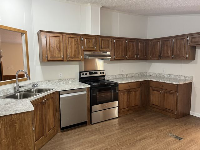 1065 Valley View Rd, Ashland City, TN 37015