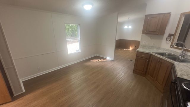 1065 Valley View Rd, Ashland City, TN 37015