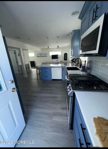 125 Throssell Road, Lavallette, NJ 08735
