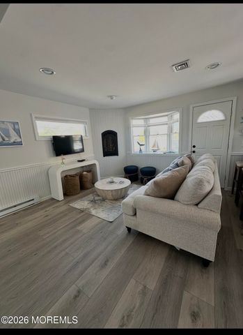 125 Throssell Road, Lavallette, NJ 08735