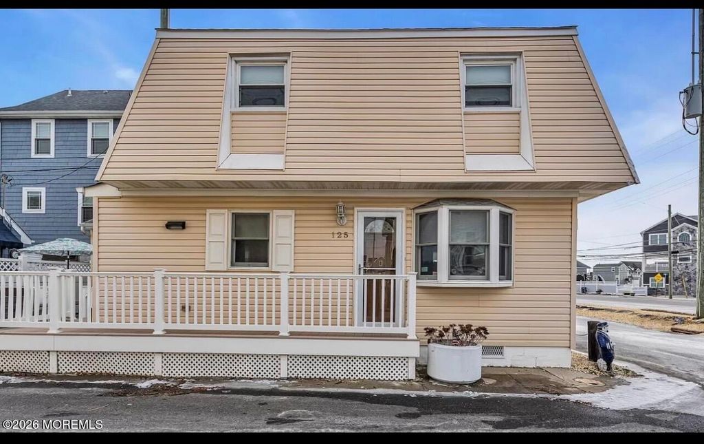 125 Throssell Road, Lavallette, NJ 08735