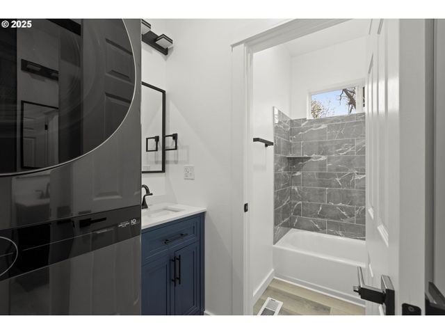 240 HERITAGE Ln, Union, OR 97883