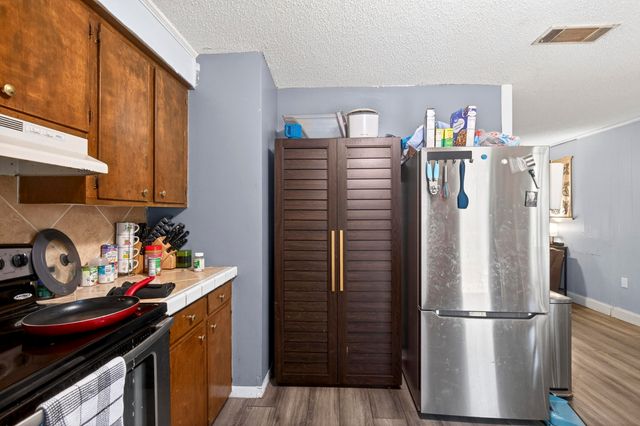 104 Ginger Dr., Hattiesburg, MS 39402