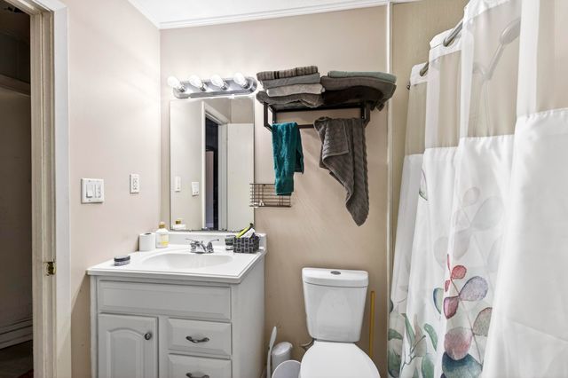 104 Ginger Dr., Hattiesburg, MS 39402