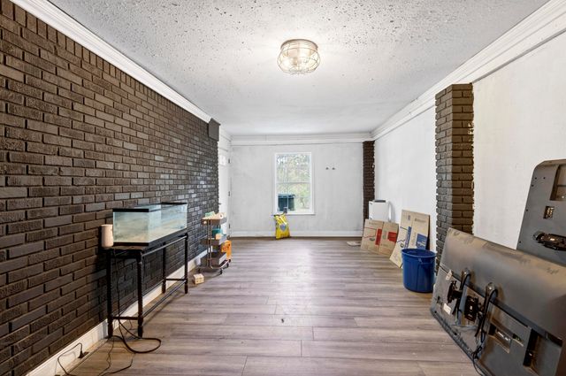 104 Ginger Dr., Hattiesburg, MS 39402