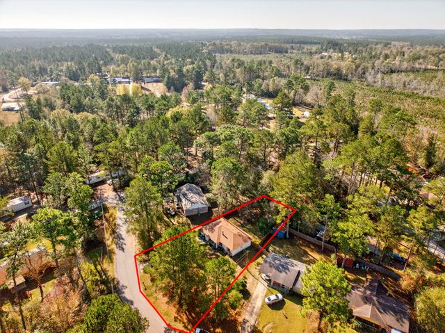 104 Ginger Dr., Hattiesburg, MS 39402