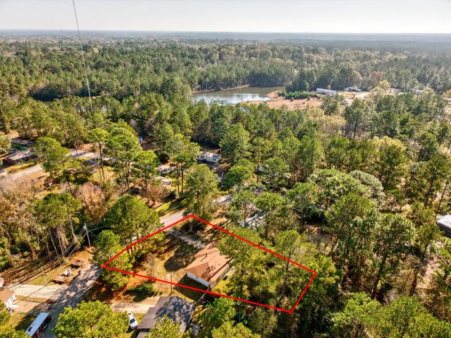 104 Ginger Dr., Hattiesburg, MS 39402