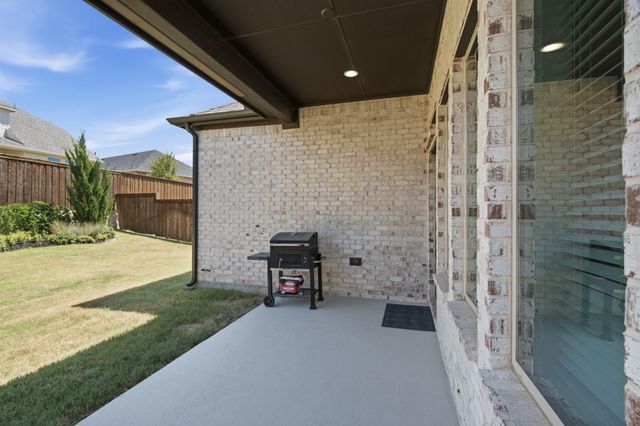 160 Pintail Lane, Rhome, TX 76078