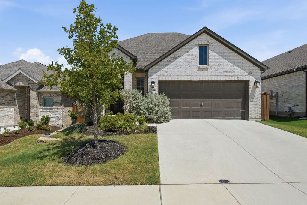 160 Pintail Lane, Rhome, TX 76078