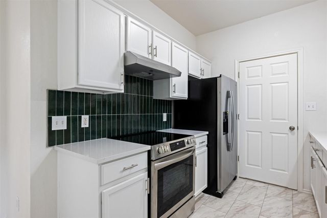 4501 Whispering Valley DR 31, Austin, TX 78727