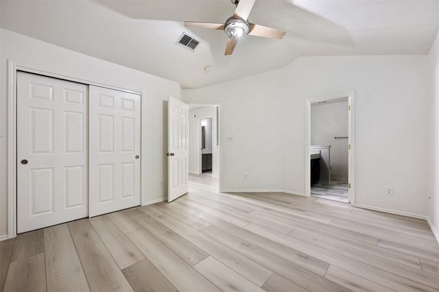 4501 Whispering Valley DR 31, Austin, TX 78727