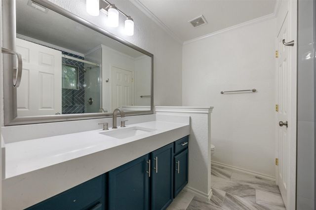 4501 Whispering Valley DR 31, Austin, TX 78727