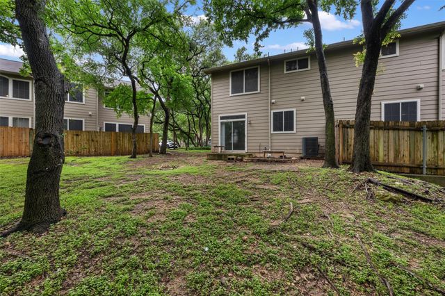 4501 Whispering Valley DR 31, Austin, TX 78727