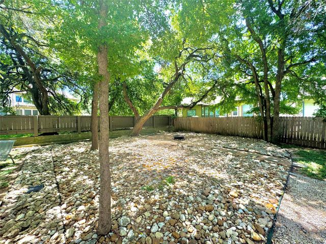 4501 Whispering Valley DR 31, Austin, TX 78727