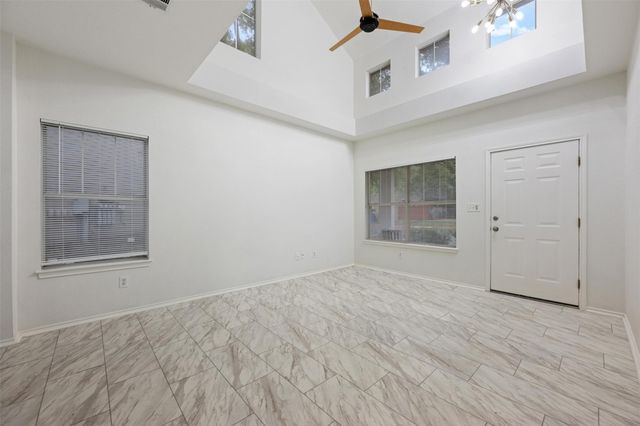 4501 Whispering Valley DR 31, Austin, TX 78727