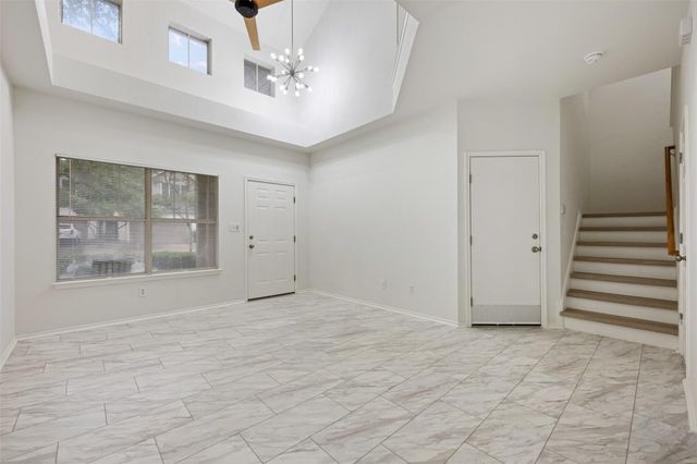 4501 Whispering Valley DR 31, Austin, TX 78727