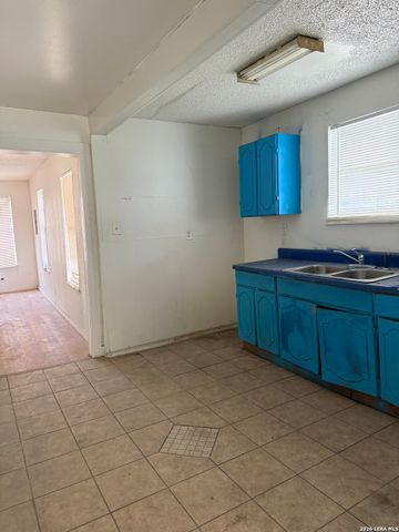 336 Halliday, San Antonio, TX 78210
