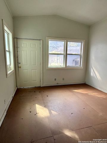 336 Halliday, San Antonio, TX 78210