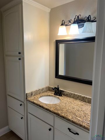 5832 Cooks Rd., Marshall, TX 75670
