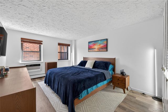100 Clinton Avenue 3C, Mineola, NY 11501