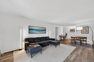 100 Clinton Avenue 3C, Mineola, NY 11501