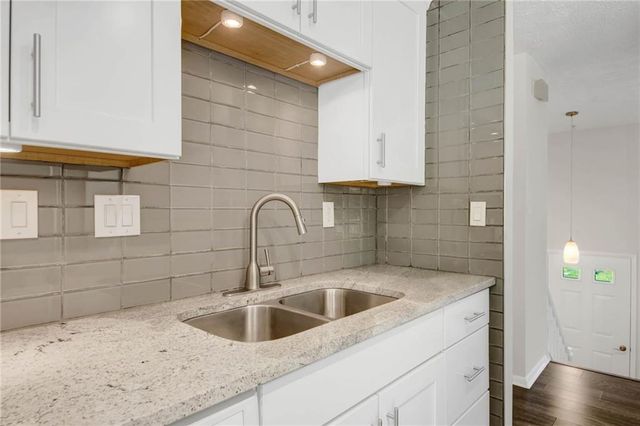 570 Sheringham Court, Roswell, GA 30076