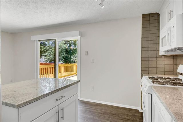 570 Sheringham Court, Roswell, GA 30076
