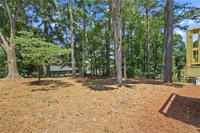 570 Sheringham Court, Roswell, GA 30076