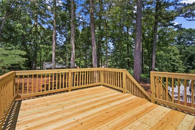 570 Sheringham Court, Roswell, GA 30076