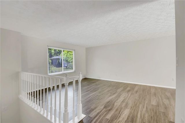 570 Sheringham Court, Roswell, GA 30076