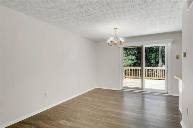 570 Sheringham Court, Roswell, GA 30076