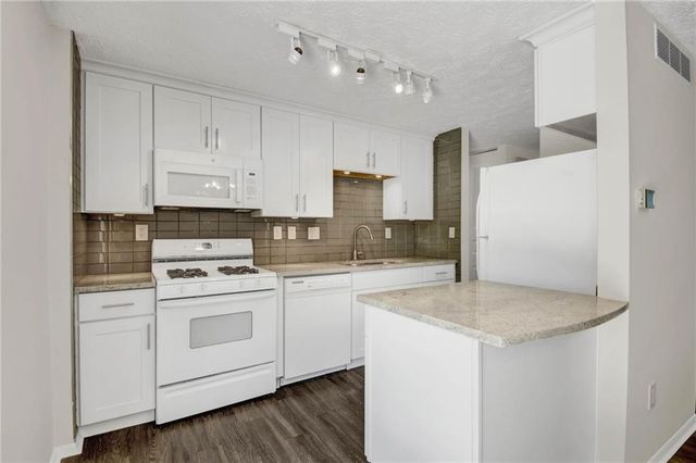 570 Sheringham Court, Roswell, GA 30076