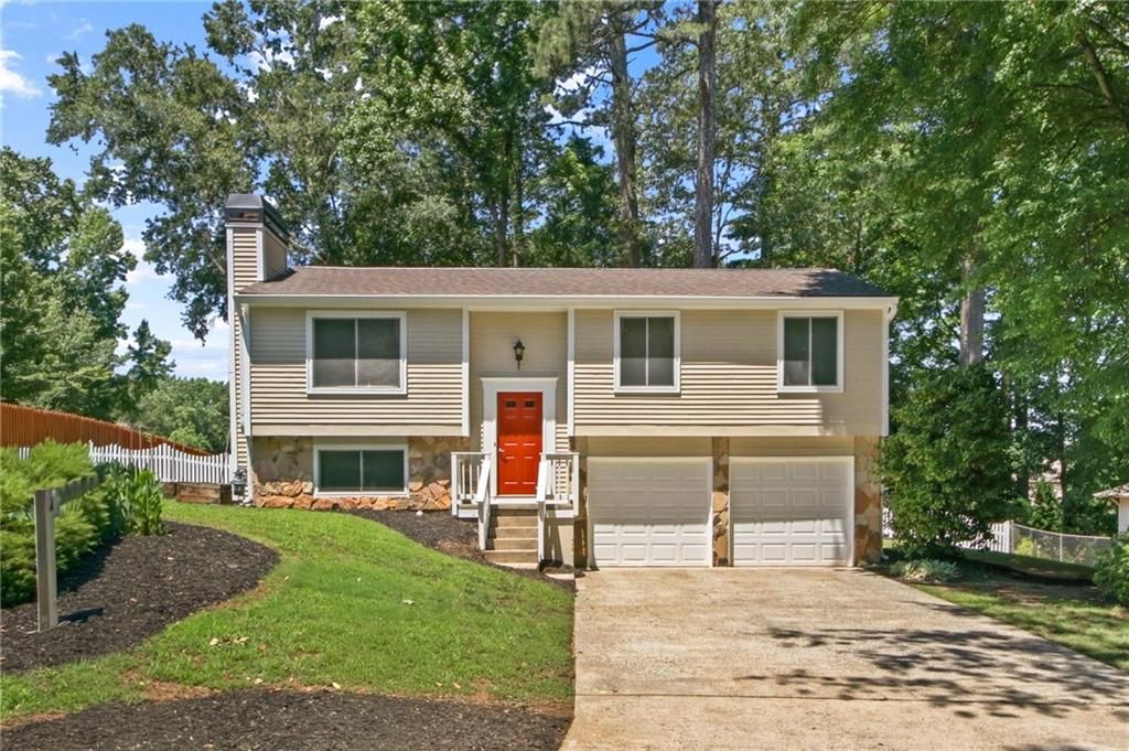 570 Sheringham Court, Roswell, GA 30076